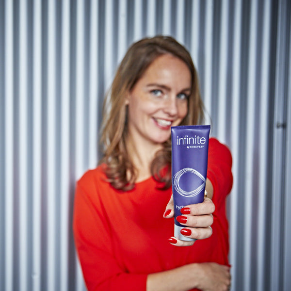 INFINITE HYDRATING CLEANSER